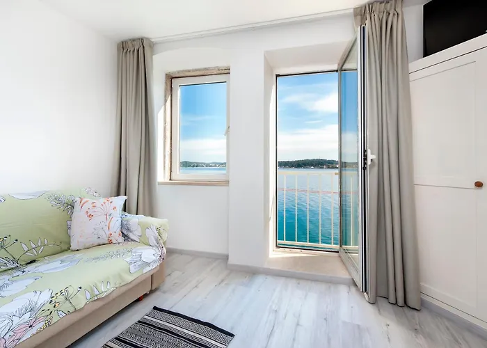 Apartment Stella Marina Sea View Free Parking